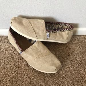 ❗️LAST PAIR❗️ NEW TOMS Women’s Canvas Classics, 8